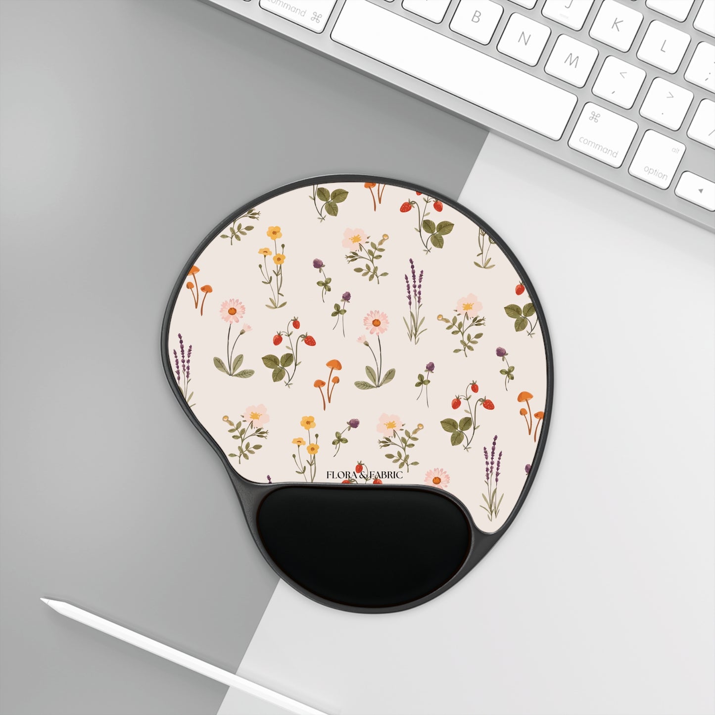 Floral Ergonomic Mouse Pad with Wrist Rest – Elegant Desk Accessory