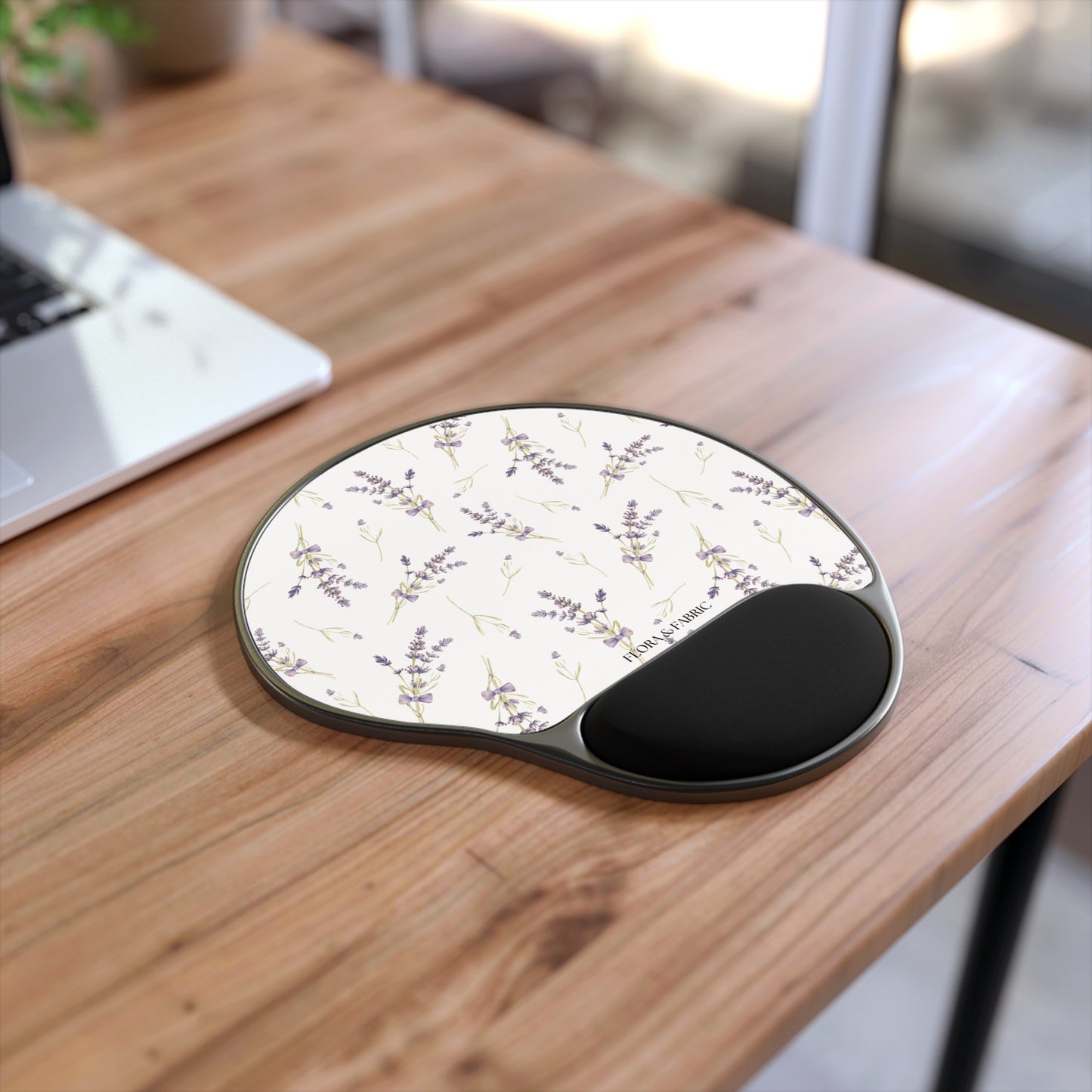Lavender Mouse Pad with Wrist Rest – Elegant Office Accessory for Comfort and Style